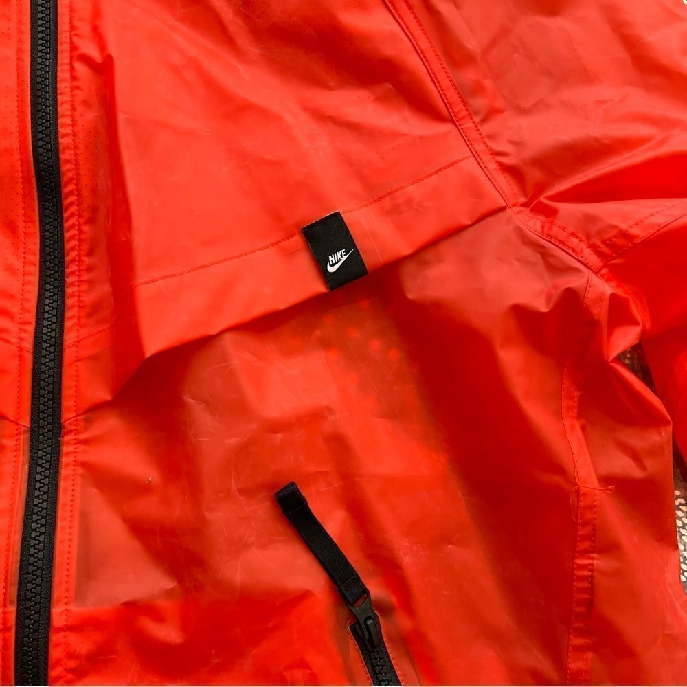 Nike Men’s Windrunner Jacket - Picture 10 of 13